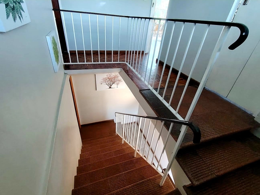 6 Bedroom Property for Sale in Abbotsford Eastern Cape